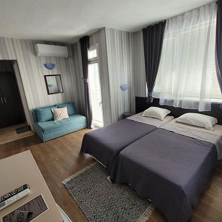 Guest House Taligarov Pomorie Bagian luar foto