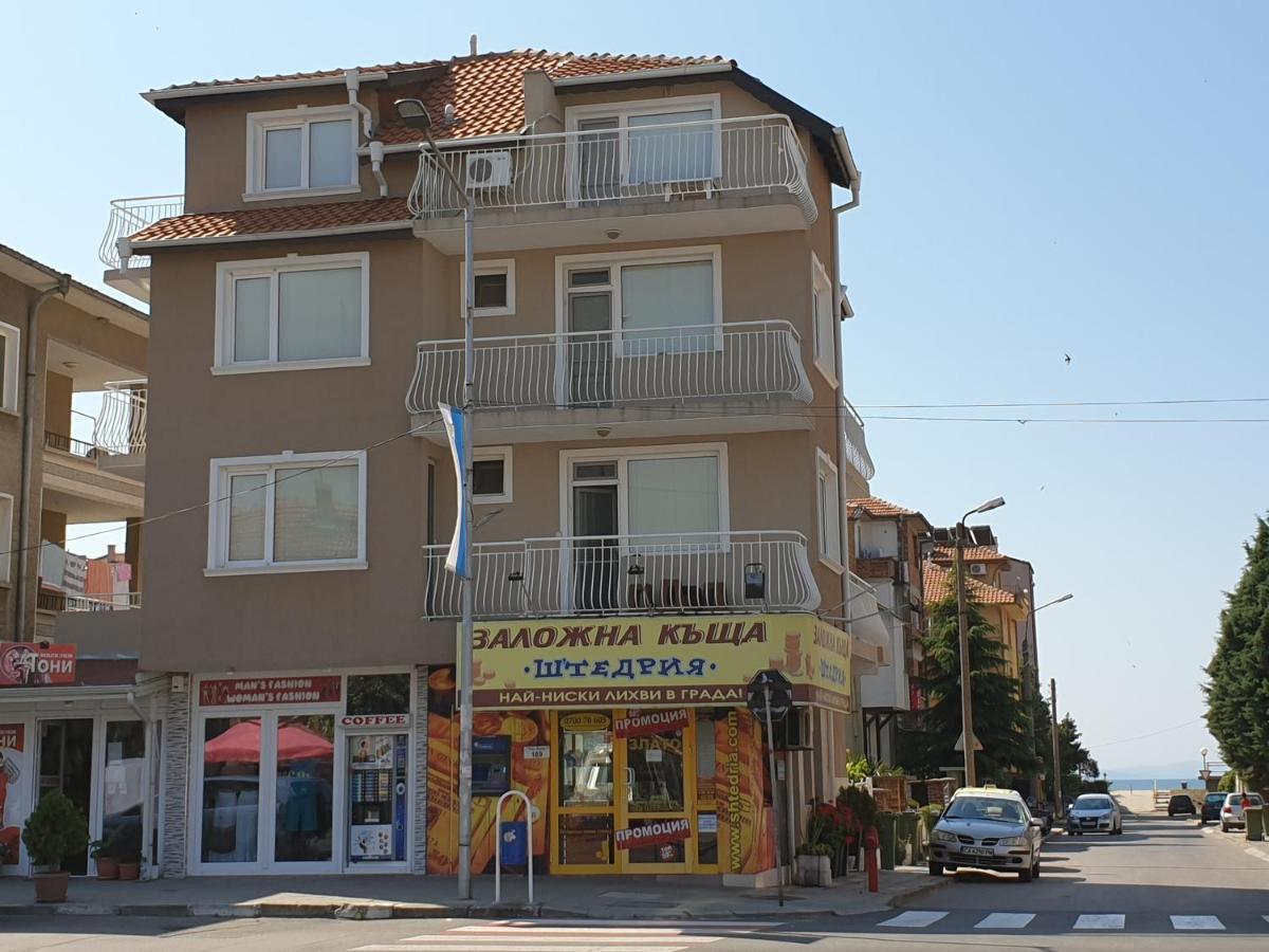 Guest House Taligarov Pomorie Bagian luar foto
