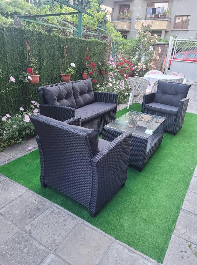 Guest House Taligarov Pomorie Bagian luar foto