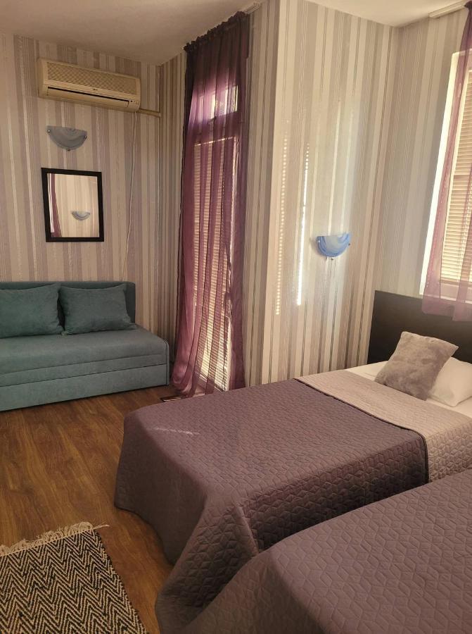 Guest House Taligarov Pomorie Bagian luar foto