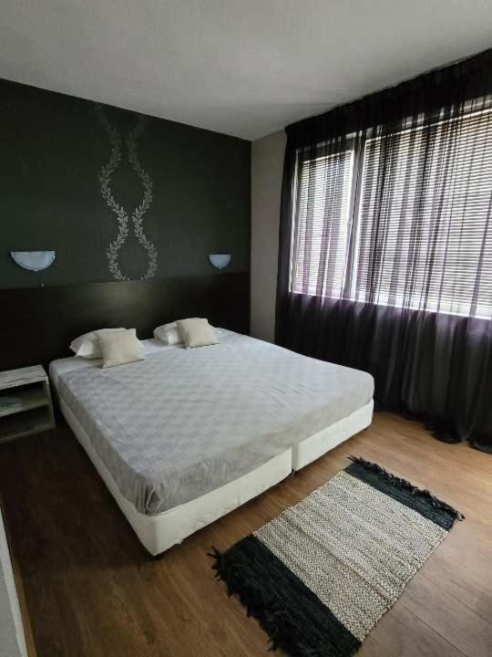 Guest House Taligarov Pomorie Bagian luar foto